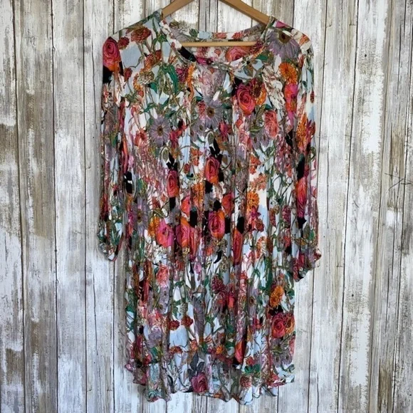 Jodifl Floral Open Neck Tunic - Picture 1 of 6